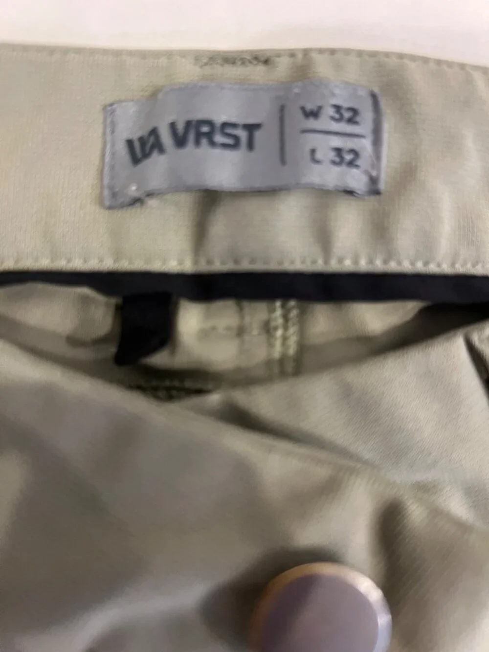 VRST Men’s Tech Pants Stone Size 32 x 32 Tapered Leg Golf Athletic